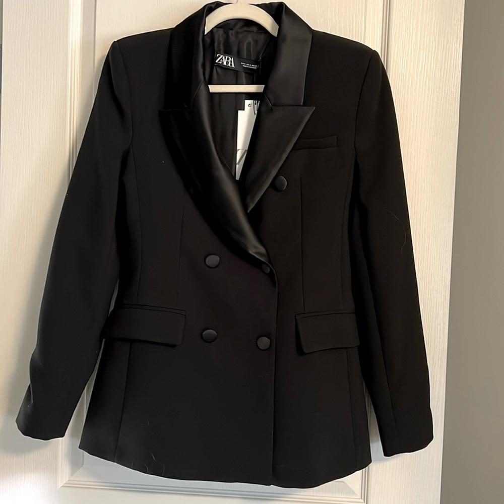 NWT Zara tuxedo blazer